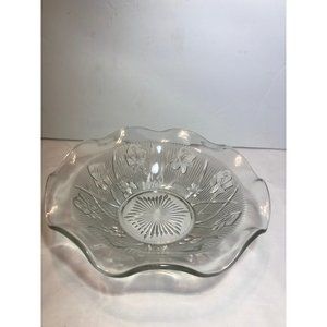 Vintage 1920,s Iris & Herringbone scalloped edge bowl by Jeanette Glass Company
